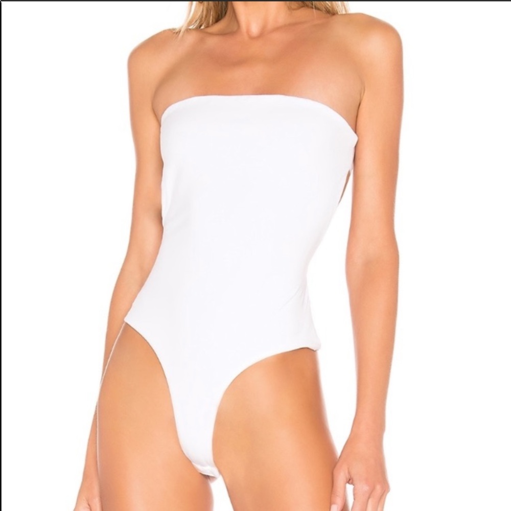 Superdown Revolve Chelsea Strapless Bodysuit - image 2